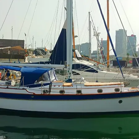 Spacious And Cozy Caribbean Boat In Barcelona With Tour Option Sant Adrià de Besòs
