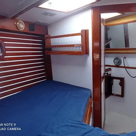 Spacious And Cozy Caribbean Boat In Barcelona With Tour Option * Sant Adria de Besos