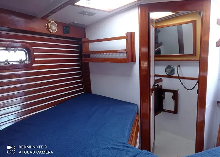 Spacious And Cozy Caribbean Boat In Barcelona With Tour Option * Sant Adria de Besos