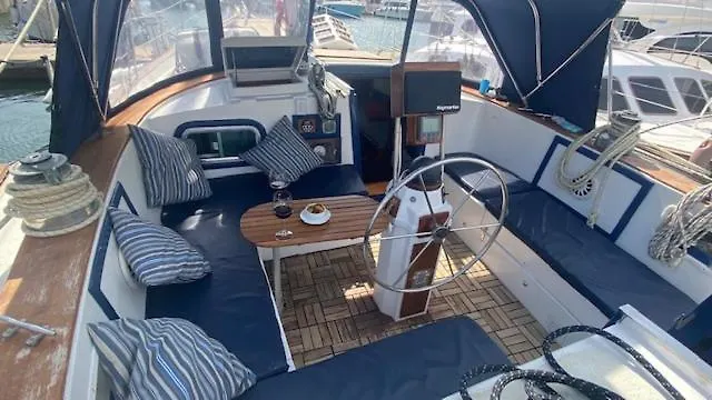 Botel Spacious And Cozy Caribbean Boat In Barcelona With Tour Option Sant Adria de Besos