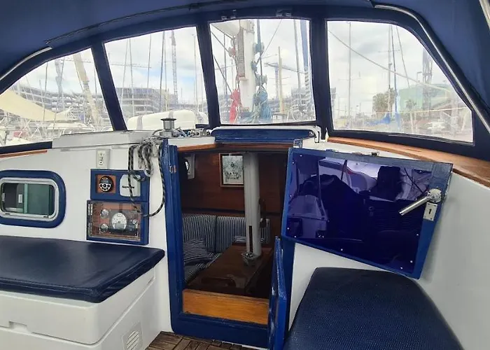 Spacious And Cozy Caribbean Boat In Barcelona With Tour Option * Sant Adria de Besos