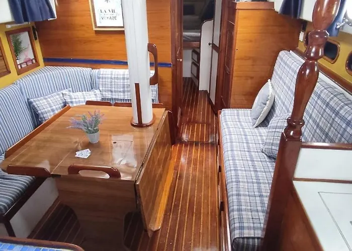 Spacious And Cozy Caribbean Boat In Barcelona With Tour Option Sant Adria de Besos